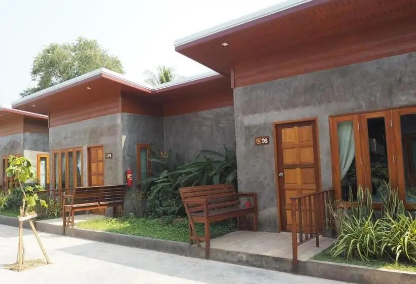 اتاق سوپریور, Nawiengkae Riverview Resort