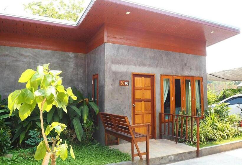 スーペリアールーム, Nawiengkae Riverview Resort