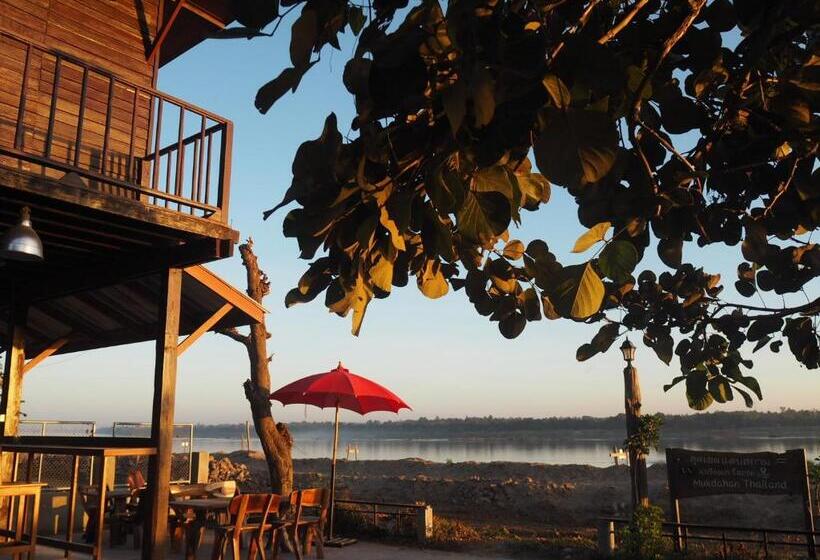 オーシャンビューデラックスルームバルコニー付き, Nawiengkae Riverview Resort