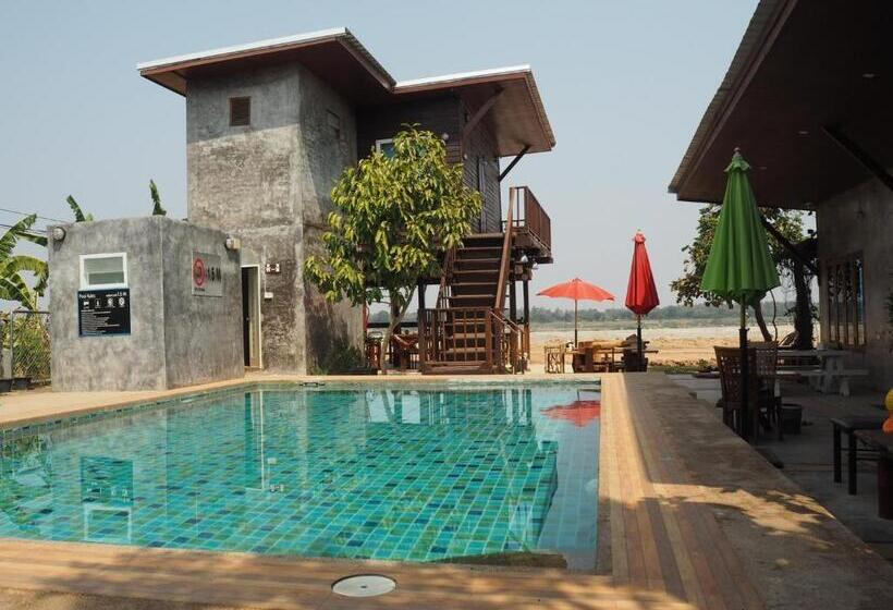 オーシャンビューデラックスルームバルコニー付き, Nawiengkae Riverview Resort