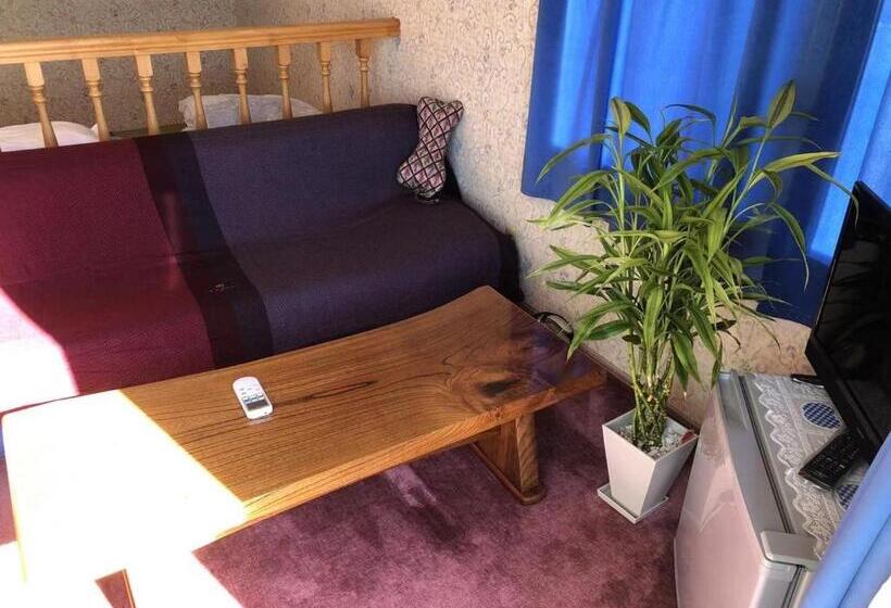 منزل 3 غرف نوم, 鴨川 宮鶴山荘 有機栽培 烏骨鶏七面鳥を育て お土産付