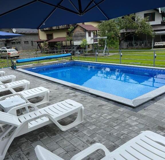 اتاق استاندارد با بالکن, фенікс