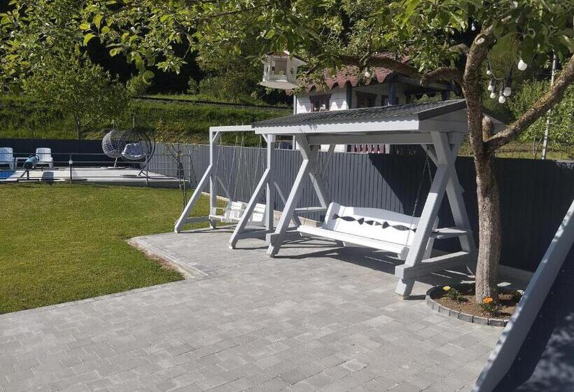 خانه 4 خوابه, фенікс