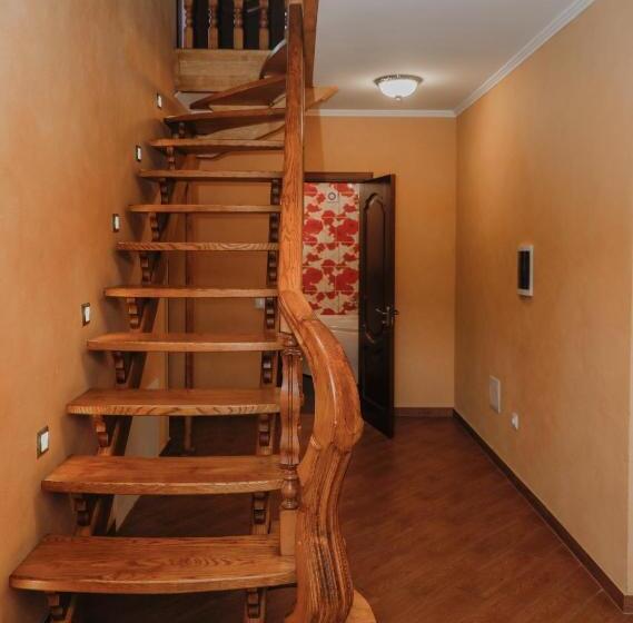 خانه 4 خوابه, фенікс