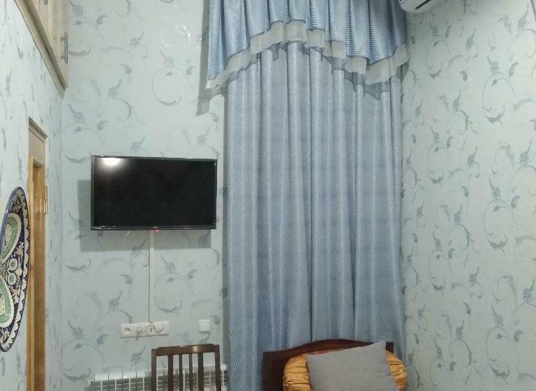 标准间带游泳池, Faride Guest House