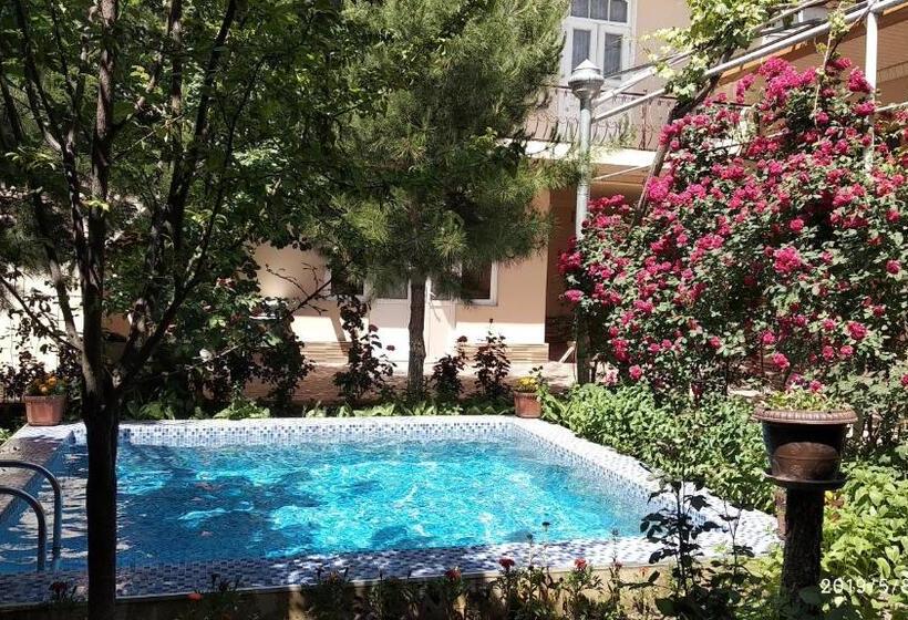 豪华家庭房间, Faride Guest House