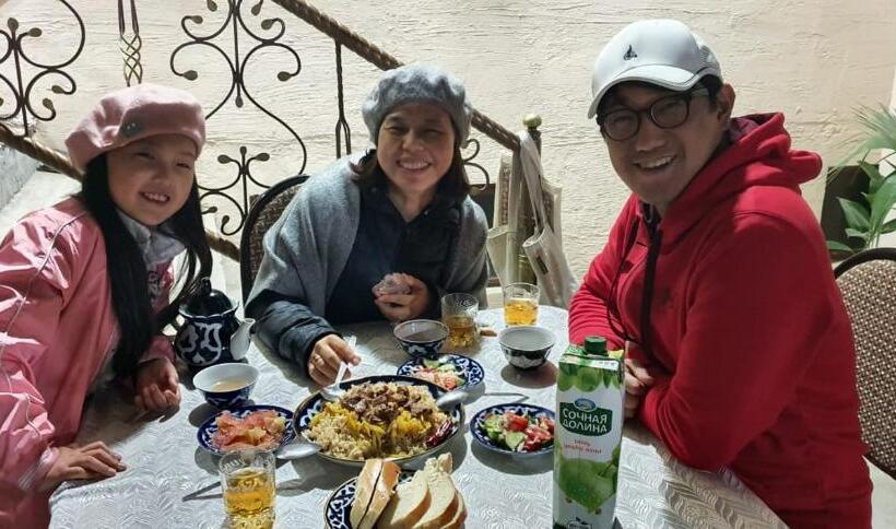 Familie Værelse, Imran&bek