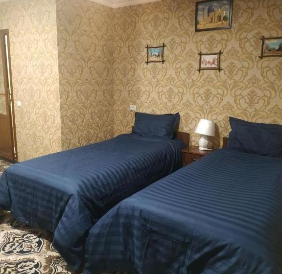 Standard 4 Pers. Værelse, Imran&bek