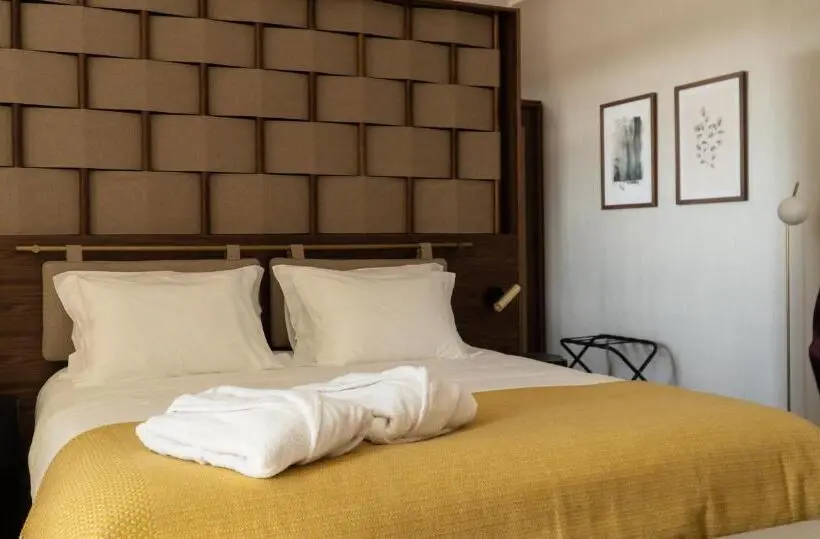 سوییت با چشم‌انداز استخر, O Paço   Exclusive Accommodation