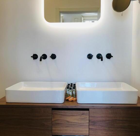 套房带泳池景, O Paço   Exclusive Accommodation