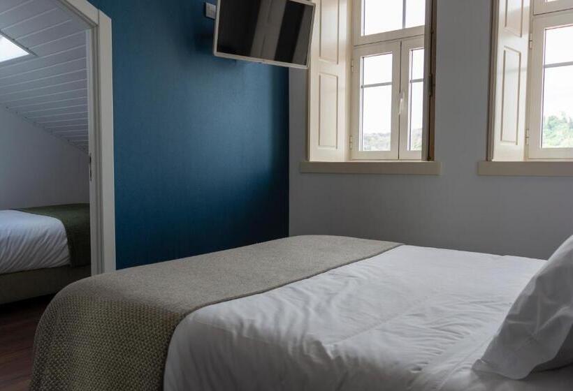 Трехместный Номер Deluxe с Видом, O Paço   Exclusive Accommodation