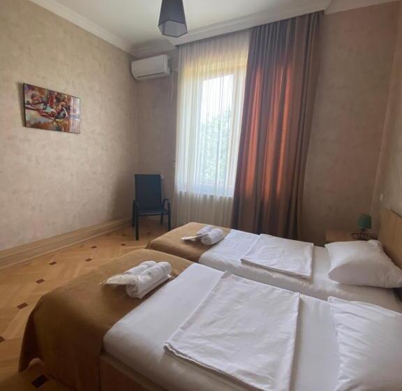 اتاق استاندارد, Tsinandali Inn