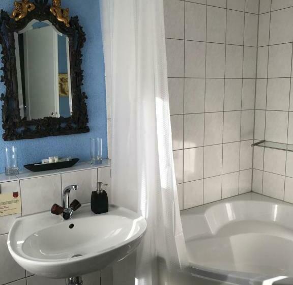 스탠다드 룸, Waldhotel Auerhahn Hochkopfhaus
