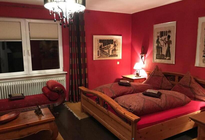 Номер Стандарт, Waldhotel Auerhahn Hochkopfhaus