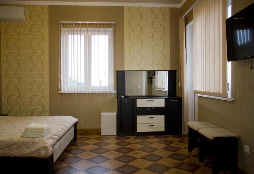 سوییت سوپریور با چشم‌انداز دریا, Guest House Vzgorye