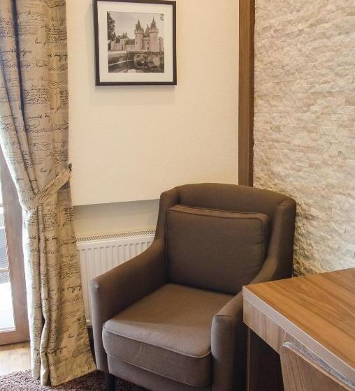 اتاق استاندارد, Petrani Nivki