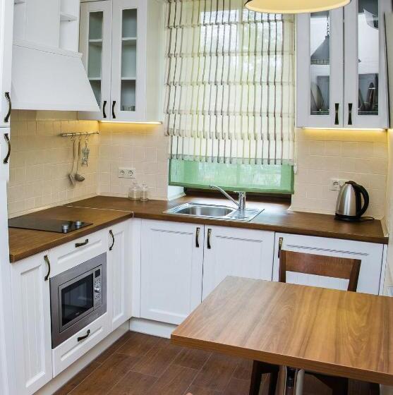 آپارتمان 1 خوابه, Petrani Nivki