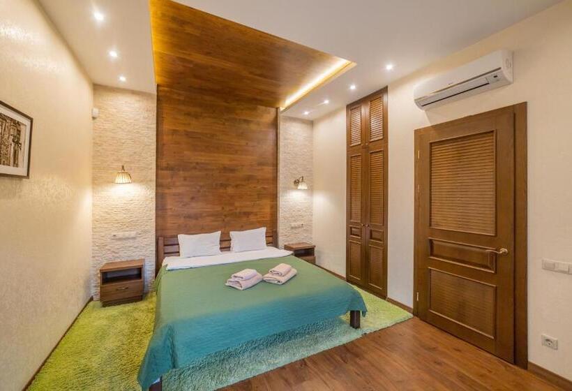 آپارتمان 1 خوابه, Petrani Nivki