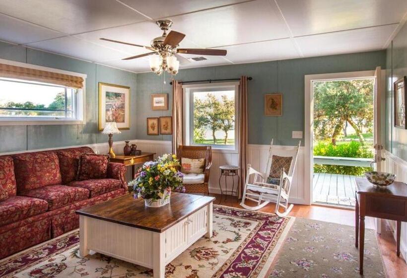 Четырехместный Номер Deluxe, Rose Hill Retreat Aaa Four Diamond Inn