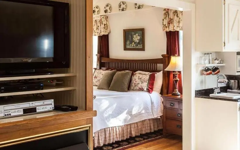 デラックスルーム, Rose Hill Retreat Aaa Four Diamond Inn