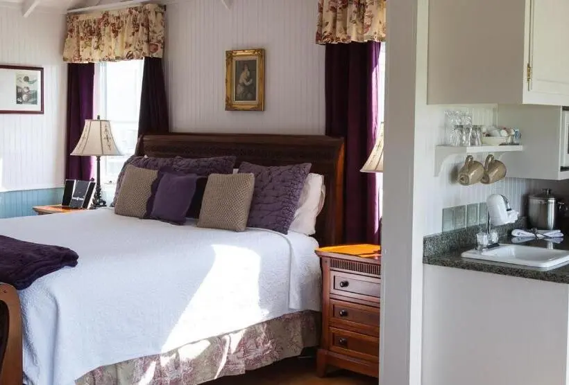 デラックスルーム, Rose Hill Retreat Aaa Four Diamond Inn