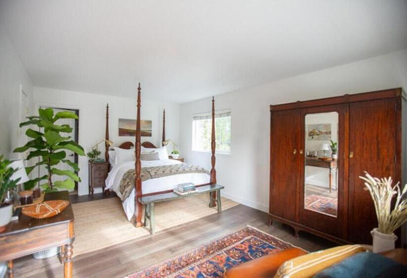 豪华房间带漩涡浴缸, Rubyjune Inn