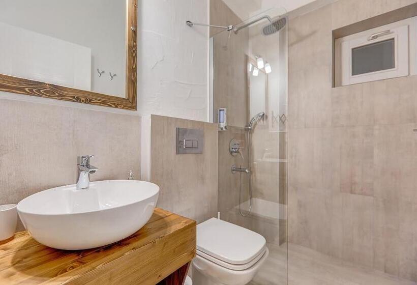 带大床的标准间, Alaçati Vi̇llaperi̇ Butik Otel