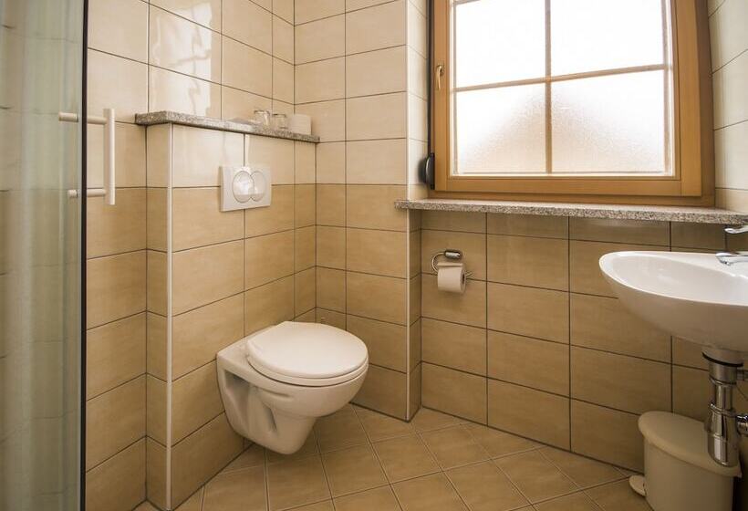 اتاق استاندارد یک نفره, Bed & Breakfast Karun