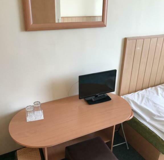 غرفة كومفورت, Am Motel