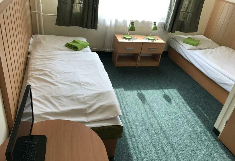 غرفة كومفورت, Am Motel