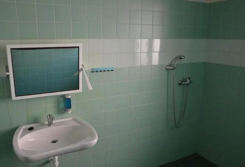 اتاق استاندارد, Hostel Bernarda Bolzana