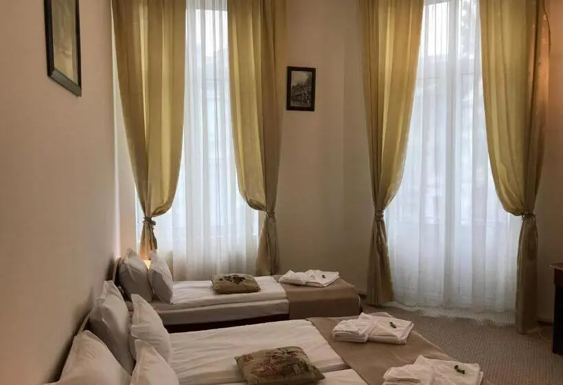 اتاق استاندارد سه نفره, Bucharest Downtown Inn