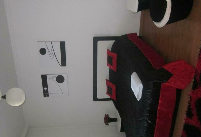 اتاق سوپریور یک تخته, Flamingo