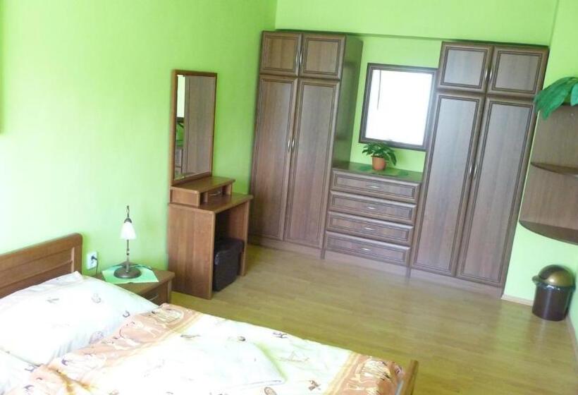 سوییت, štadión