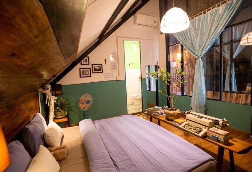 اتاق استاندارد, Uyen's House