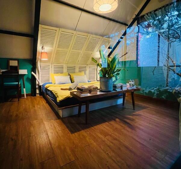 اتاق استاندارد با تخت بزرگ, Uyen's House