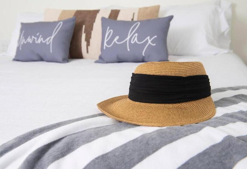 디럭스 룸, Endless Coast, A Boutique