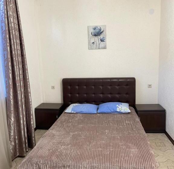 اتاق استاندارد, Guest House On Prospect Vladislava Ardzinba