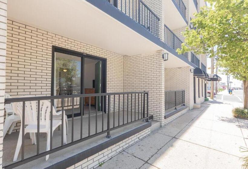 バルコニー付きスタンダードステューディオ, Premiere Motel