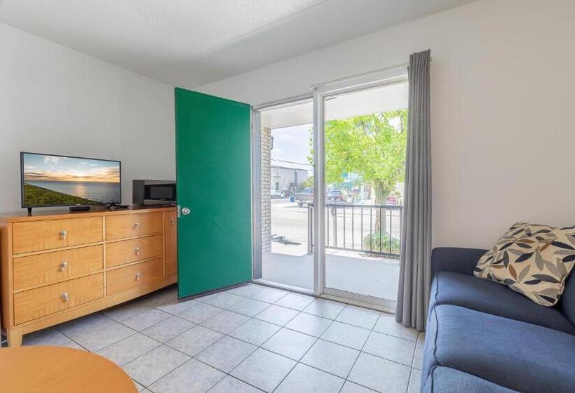 バルコニー付きスタンダードステューディオ, Premiere Motel