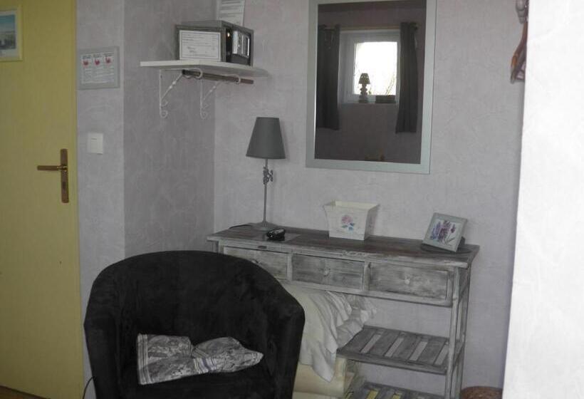 Четырехместный Номер Стандарт, La Ferme Des 3 Maillets