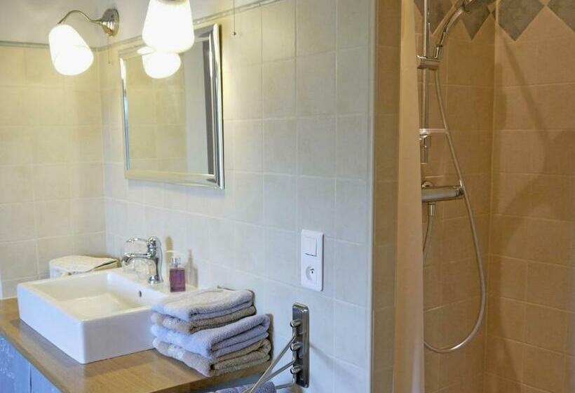 غرفة قياسية, La Ferme Les Eybrachas