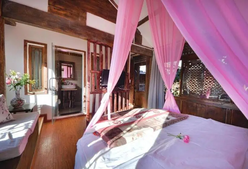 デラックスルーム, Lewo Guest House