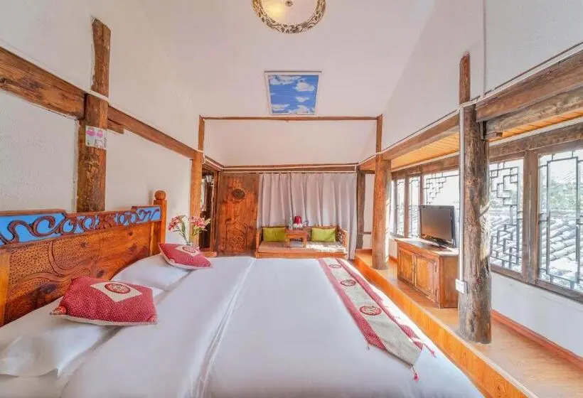 デラックススイート, Lewo Guest House