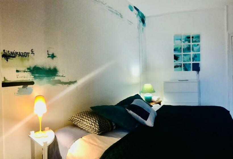 Номер Стандарт, L Auberge Meilhannaise