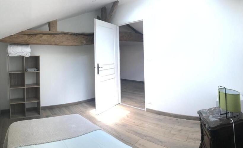 Дом 3 Спальни, L Auberge Meilhannaise