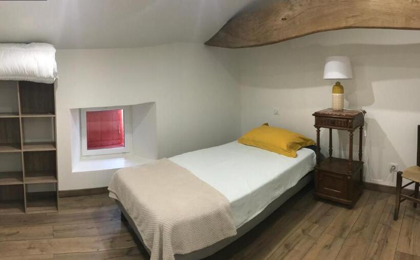 침실 3개 주택, L Auberge Meilhannaise