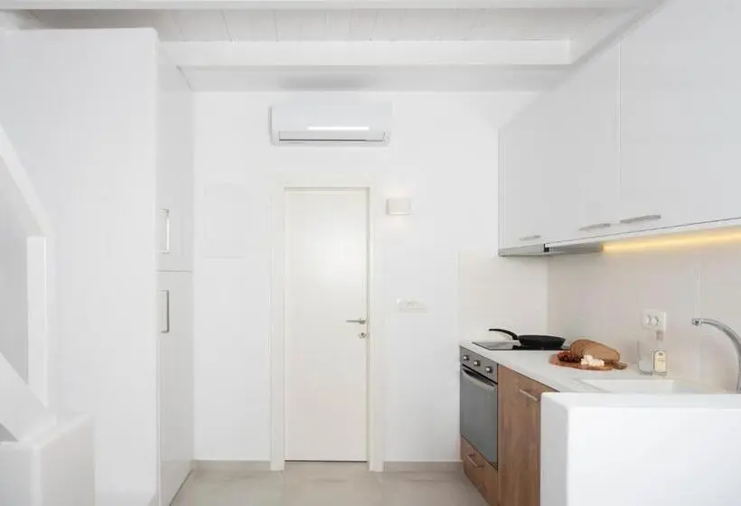 プールの見える1ベッドルームアパートメント, White Orchid Suites