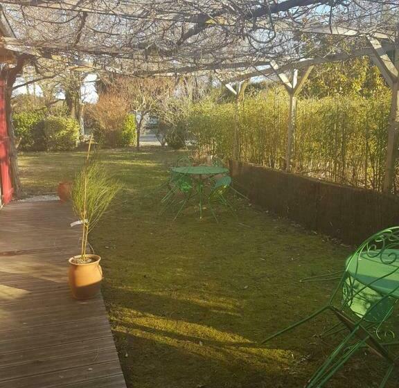 غرفة قياسية ثلاثية مطلة علي الحديقة, Domaine De Sahil