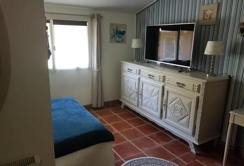 スタンダード4人部屋, Domaine De Sahil